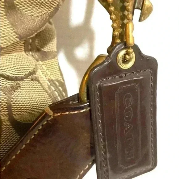 Coach vintage CC signature print canvas crossbody handbag - Picture 8 of 12